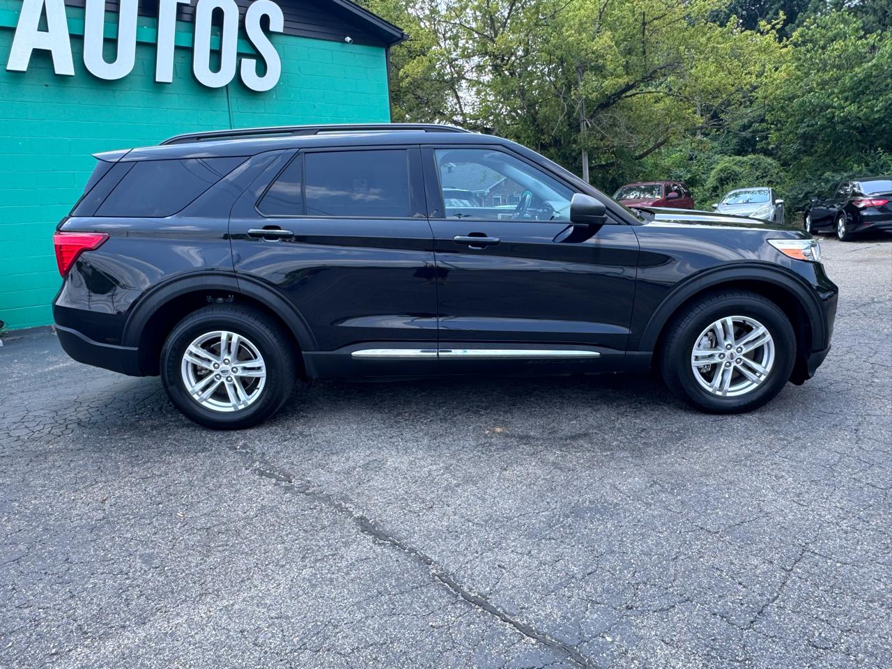 Ford Explorer XLT 4WD 2021