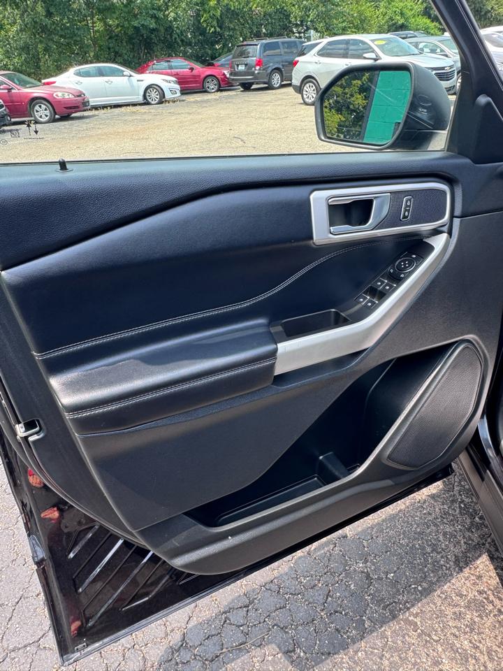 Ford Explorer XLT 4WD 2021