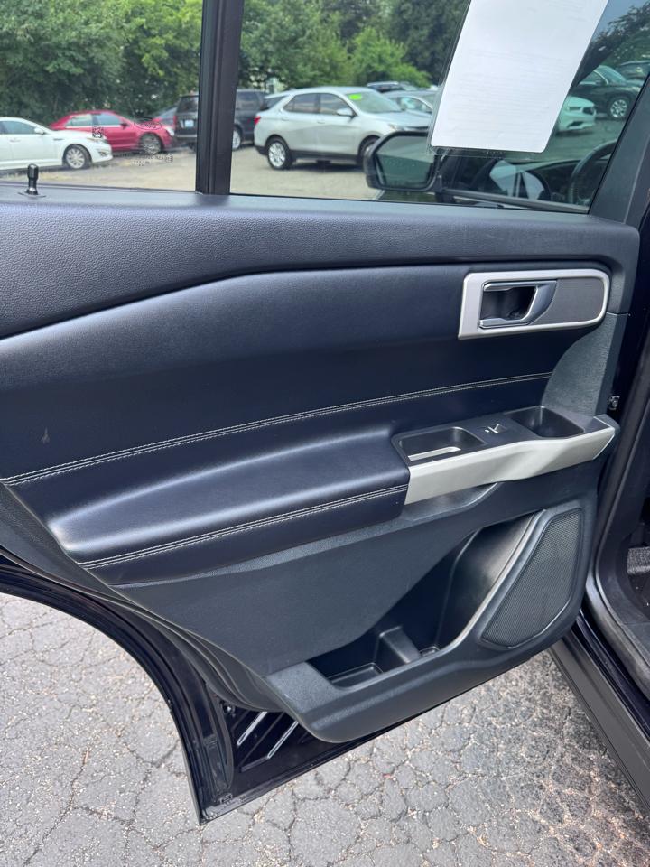 Ford Explorer XLT 4WD 2021
