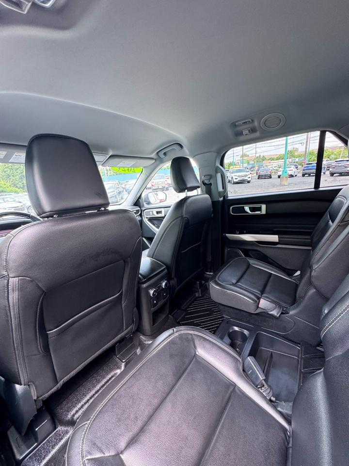 Ford Explorer XLT 4WD 2021