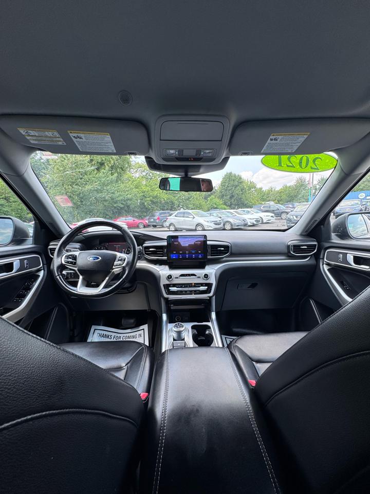 Ford Explorer XLT 4WD 2021