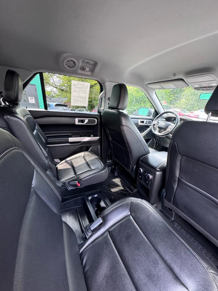 Ford Explorer XLT 4WD 2021