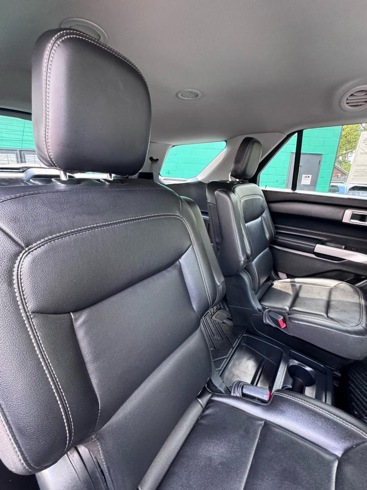 Ford Explorer XLT 4WD 2021