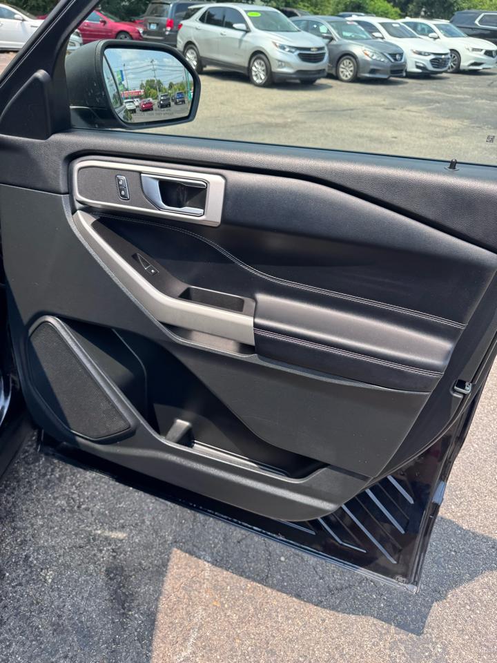 Ford Explorer XLT 4WD 2021