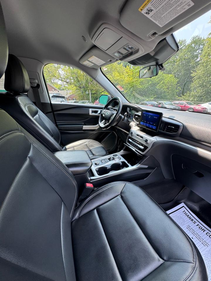 Ford Explorer XLT 4WD 2021