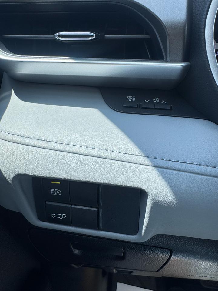 Toyota Highlander XLE FWD (Natl) 2022