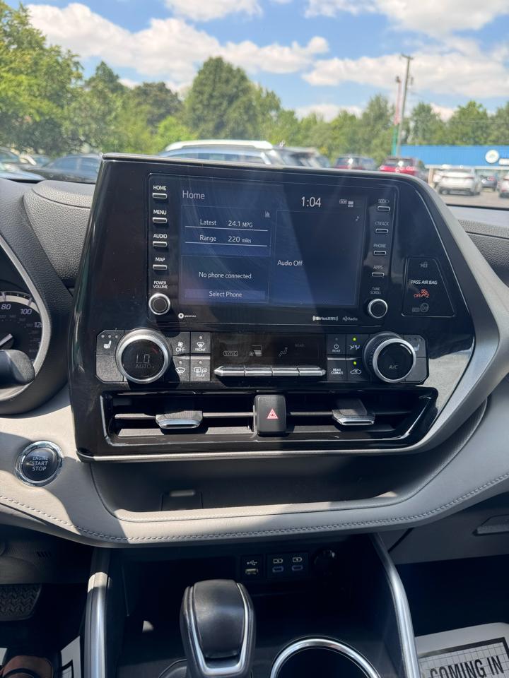 Toyota Highlander XLE FWD (Natl) 2022