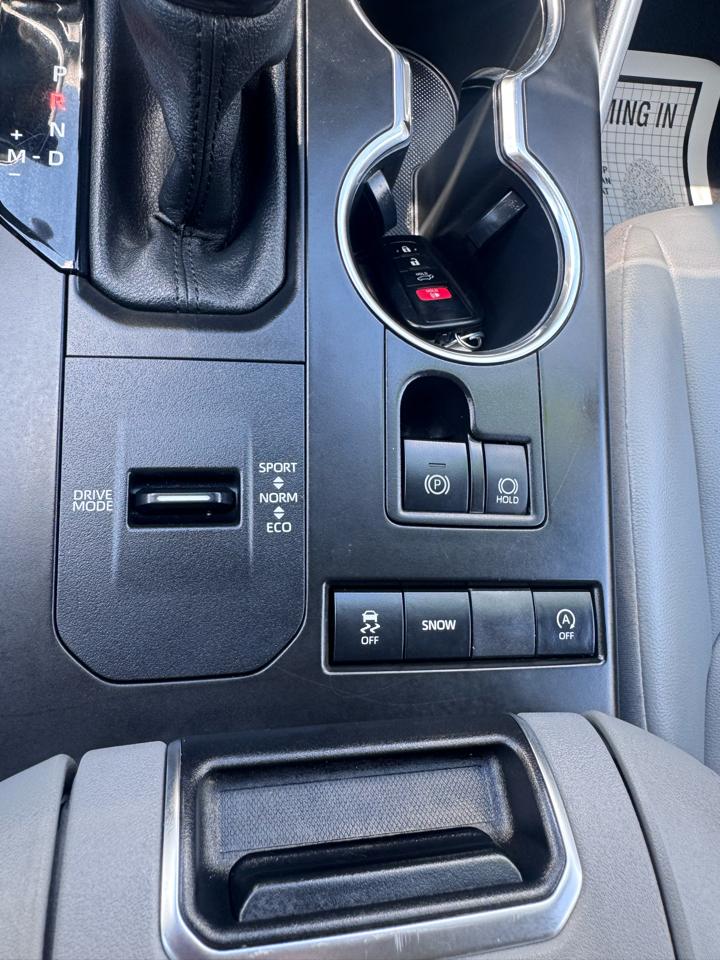 Toyota Highlander XLE FWD (Natl) 2022