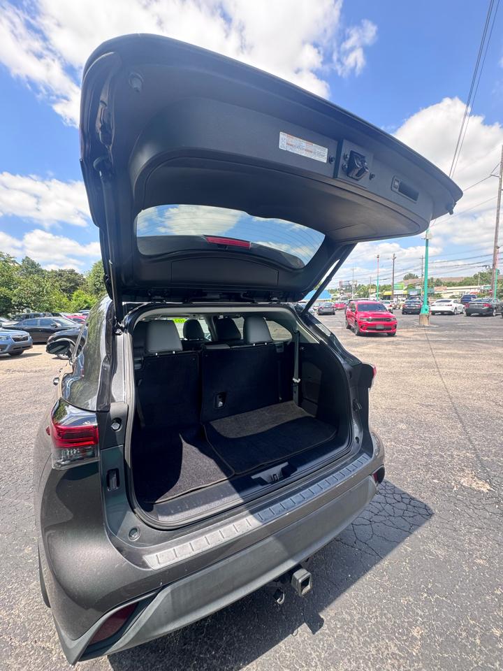 Toyota Highlander XLE FWD (Natl) 2022