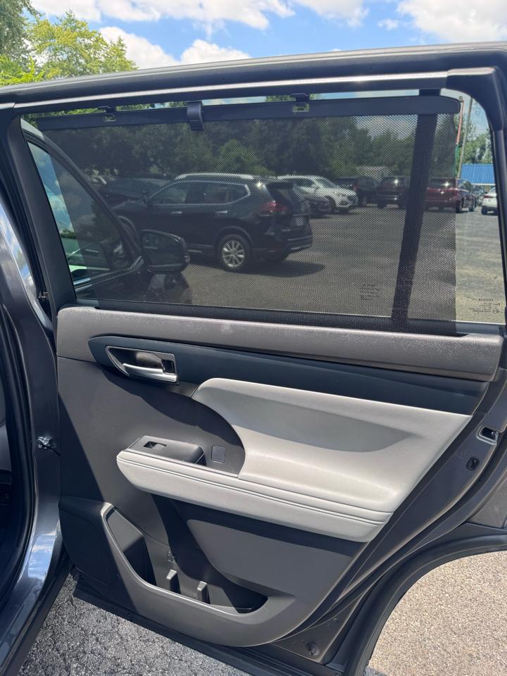 Toyota Highlander XLE FWD (Natl) 2022
