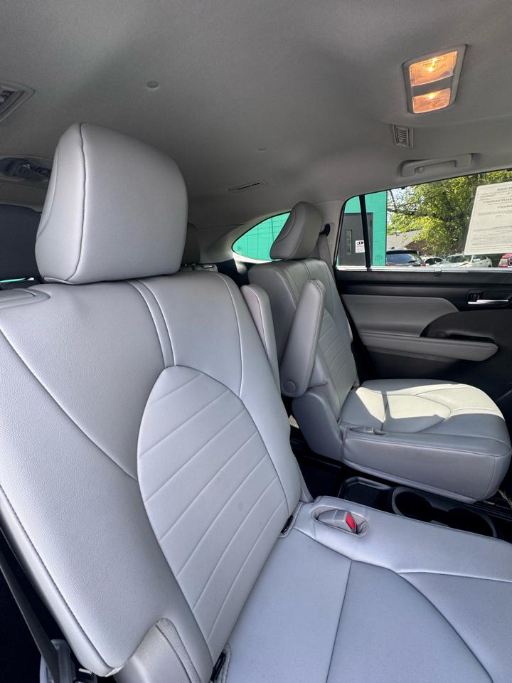Toyota Highlander XLE FWD (Natl) 2022