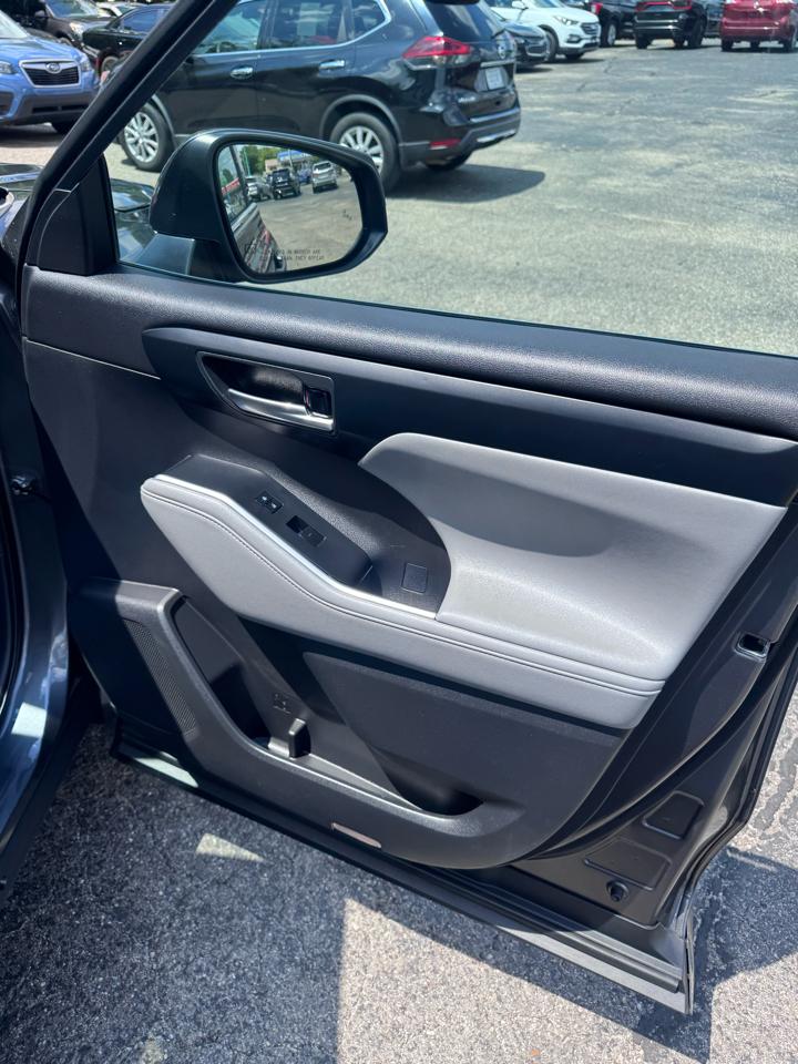 Toyota Highlander XLE FWD (Natl) 2022