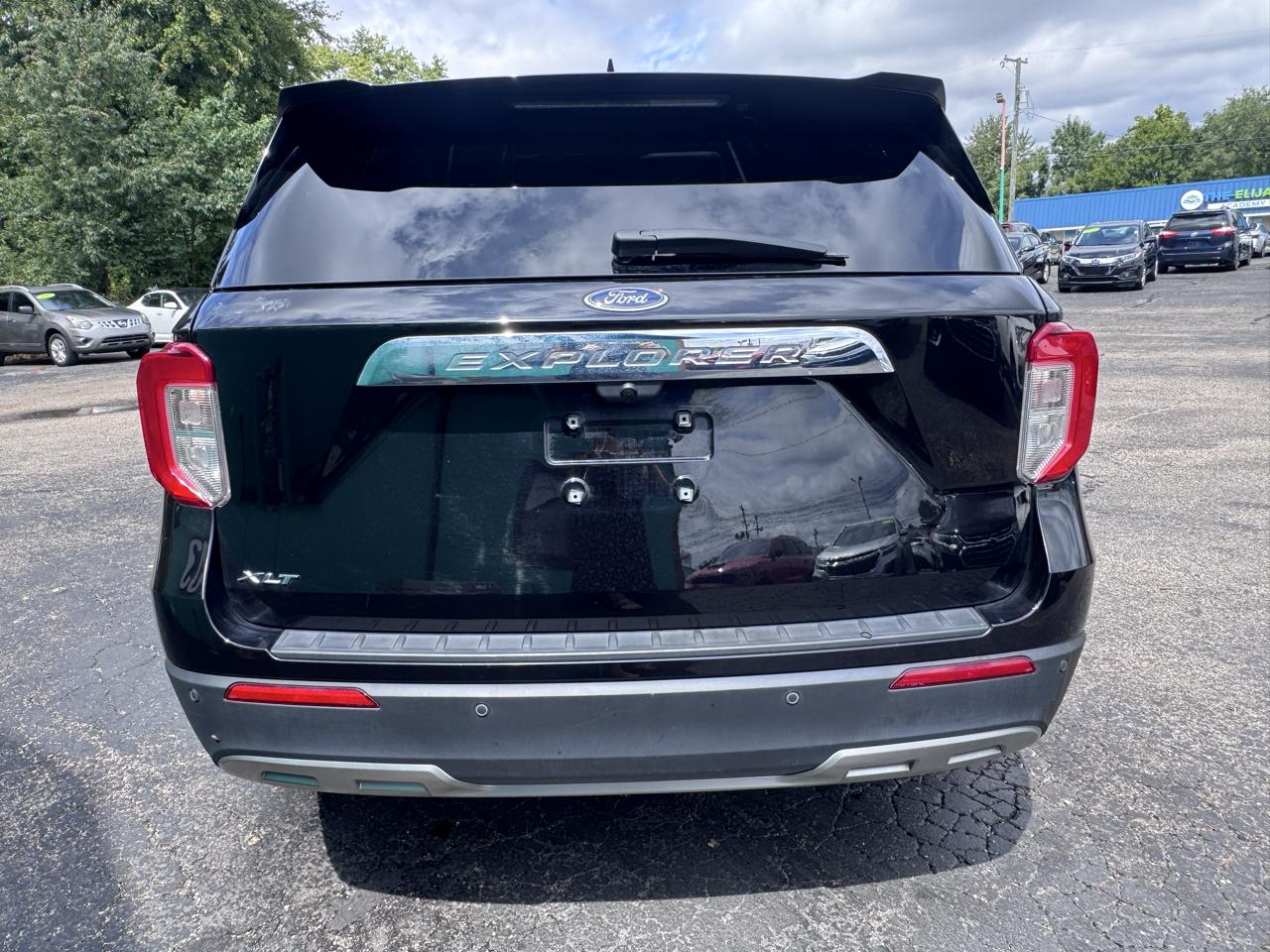 Ford Explorer XLT RWD 2023