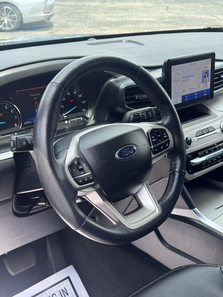 Ford Explorer XLT RWD 2023