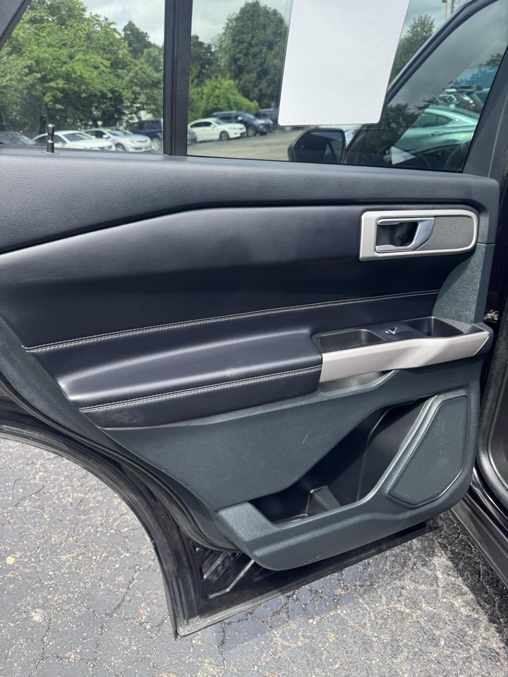 Ford Explorer XLT RWD 2023