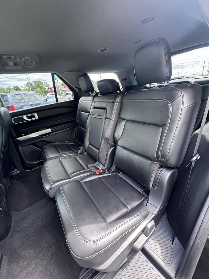 Ford Explorer XLT RWD 2023