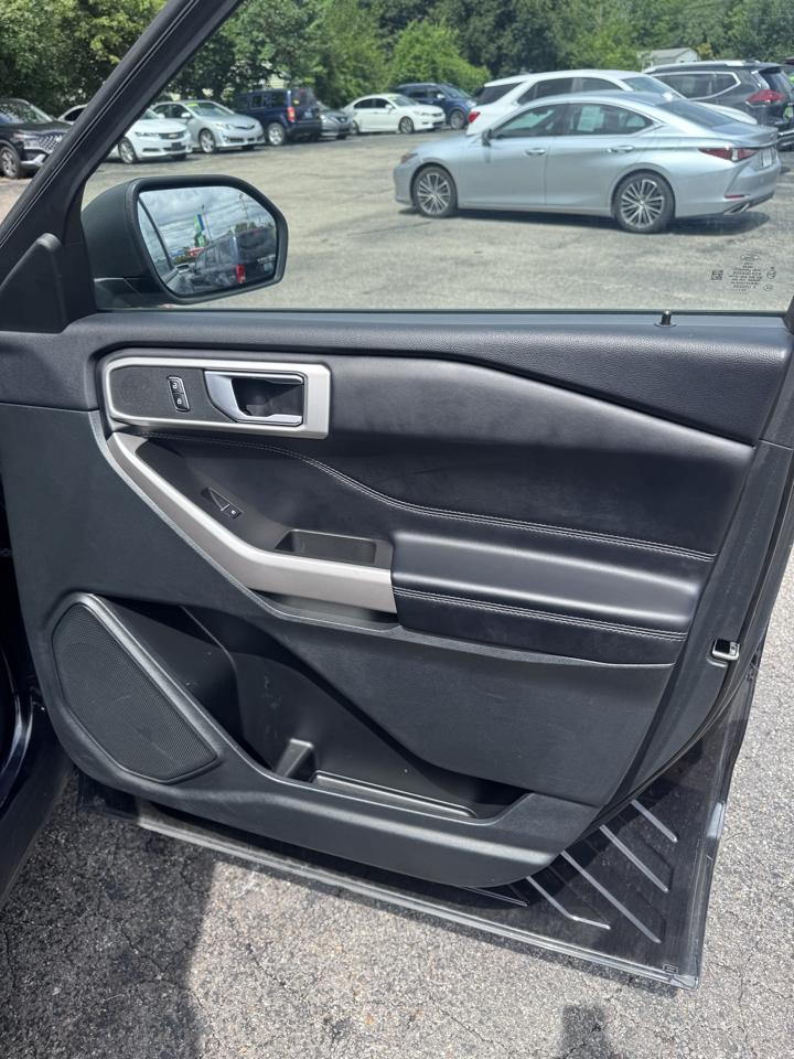 Ford Explorer XLT RWD 2023