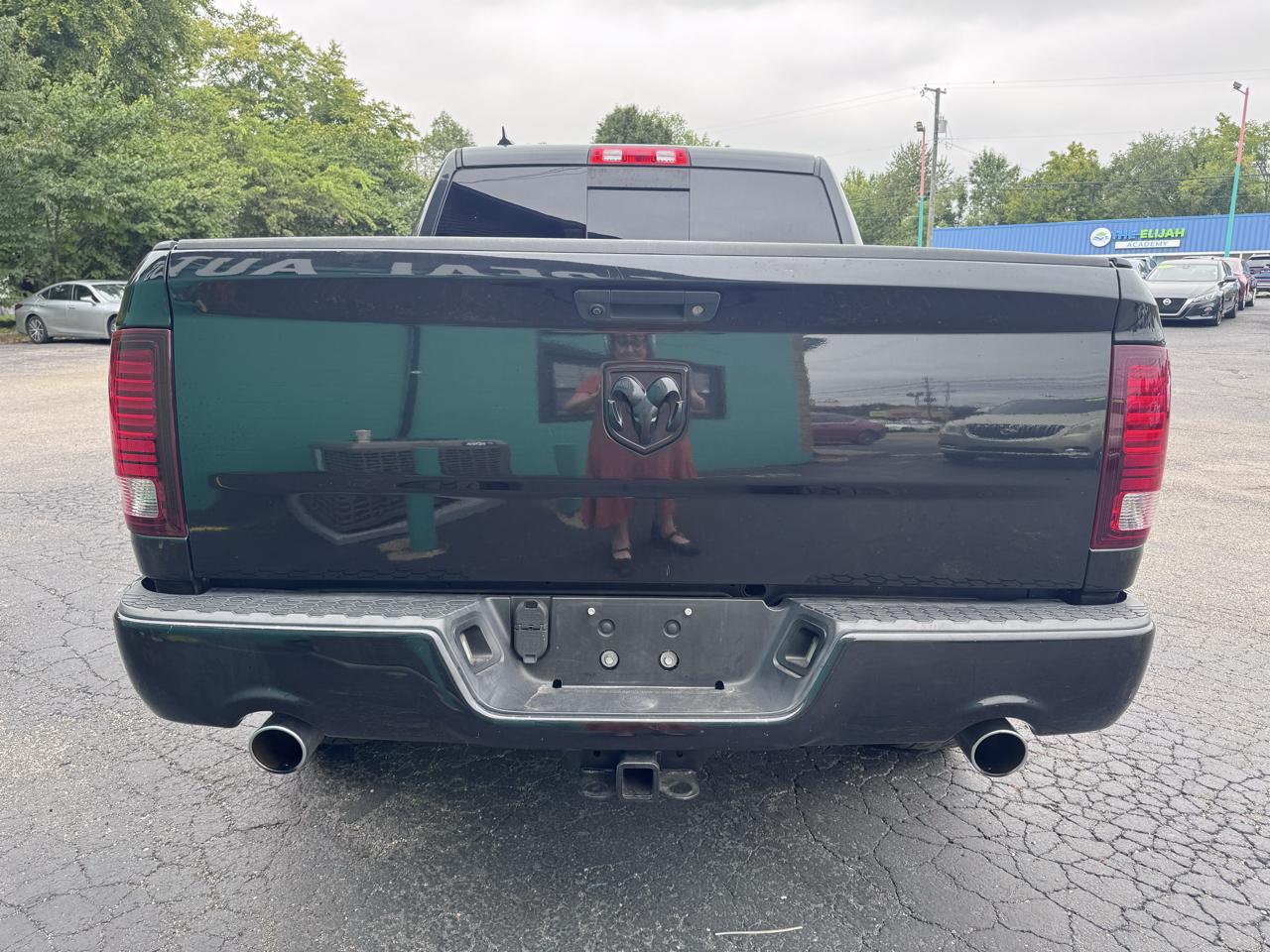 RAM 1500 Sport 4x2 Crew Cab 5'7" Box *Ltd Avail* 2018