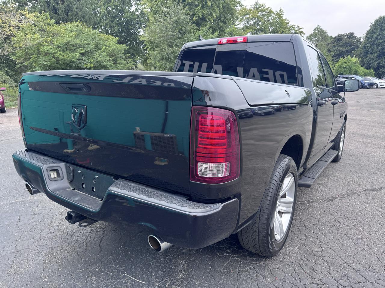 RAM 1500 Sport 4x2 Crew Cab 5'7" Box *Ltd Avail* 2018