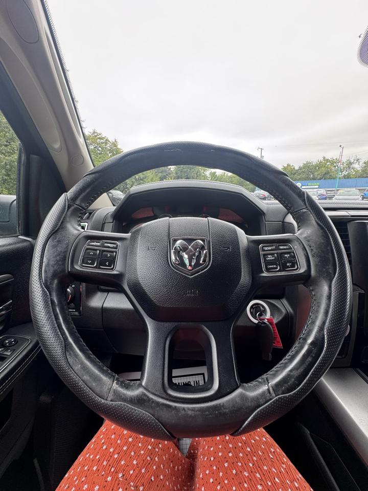 RAM 1500 Sport 4x2 Crew Cab 5'7" Box *Ltd Avail* 2018