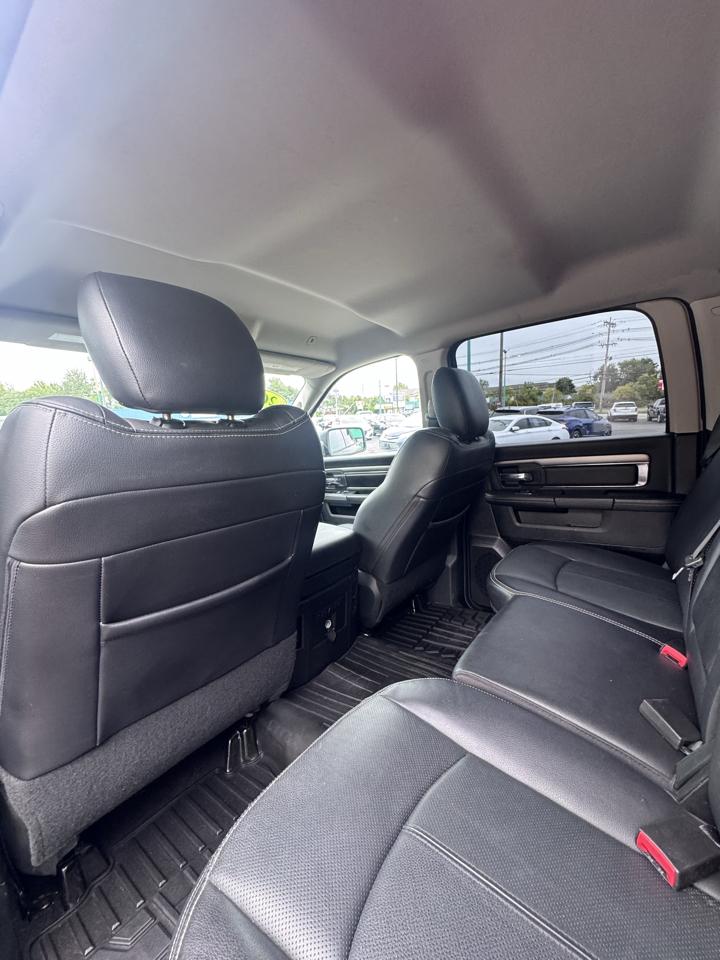 RAM 1500 Sport 4x2 Crew Cab 5'7" Box *Ltd Avail* 2018