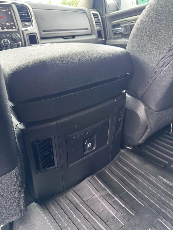 RAM 1500 Sport 4x2 Crew Cab 5'7" Box *Ltd Avail* 2018