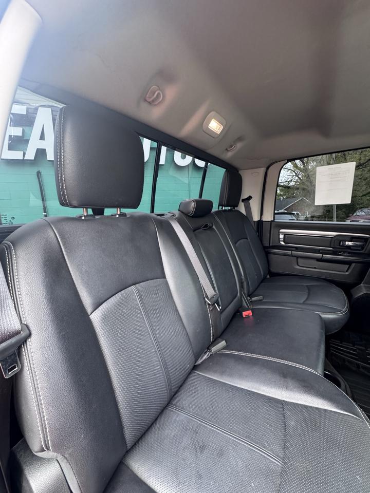 RAM 1500 Sport 4x2 Crew Cab 5'7" Box *Ltd Avail* 2018