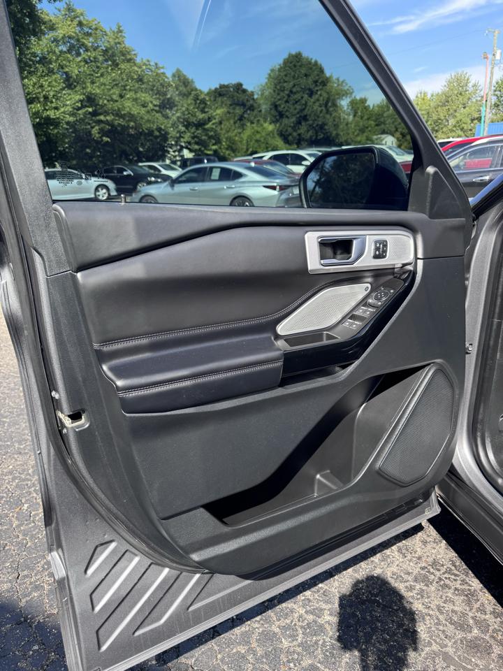 Ford Explorer Platinum 4WD 2021