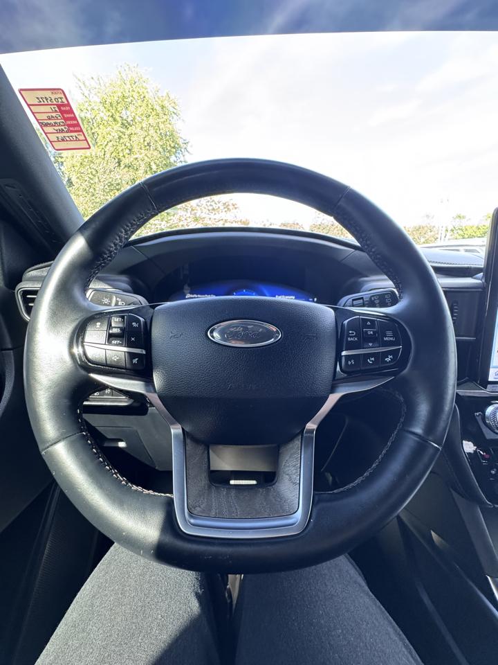 Ford Explorer Platinum 4WD 2021