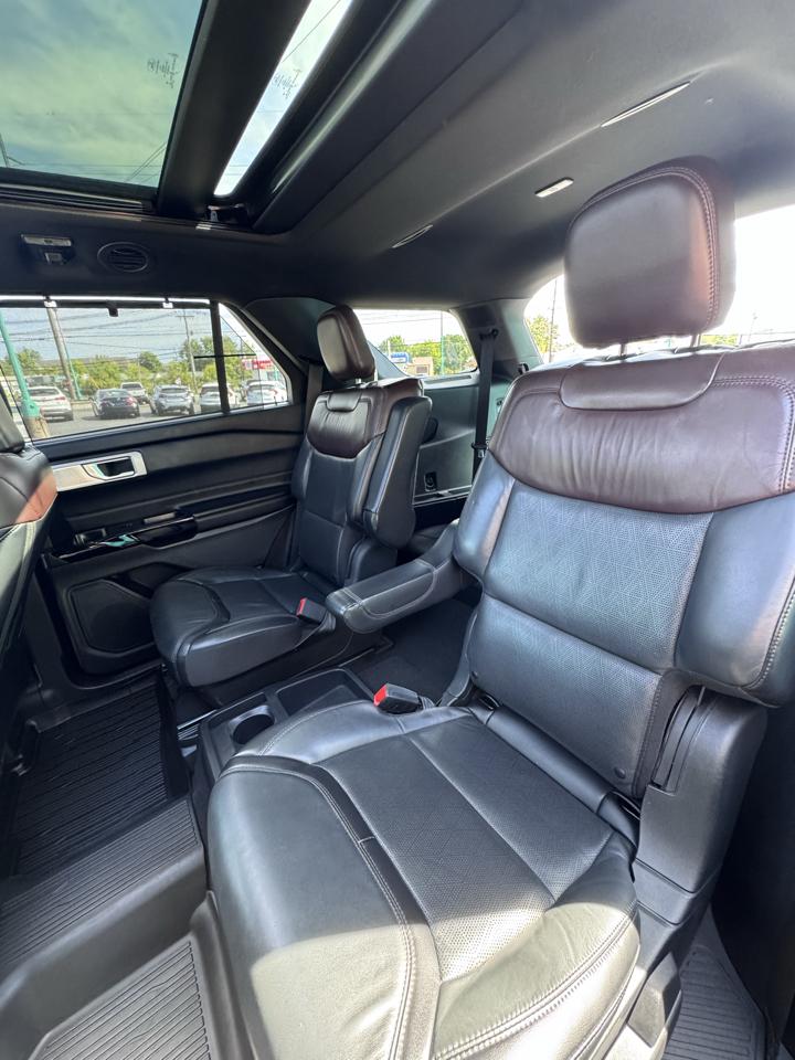 Ford Explorer Platinum 4WD 2021