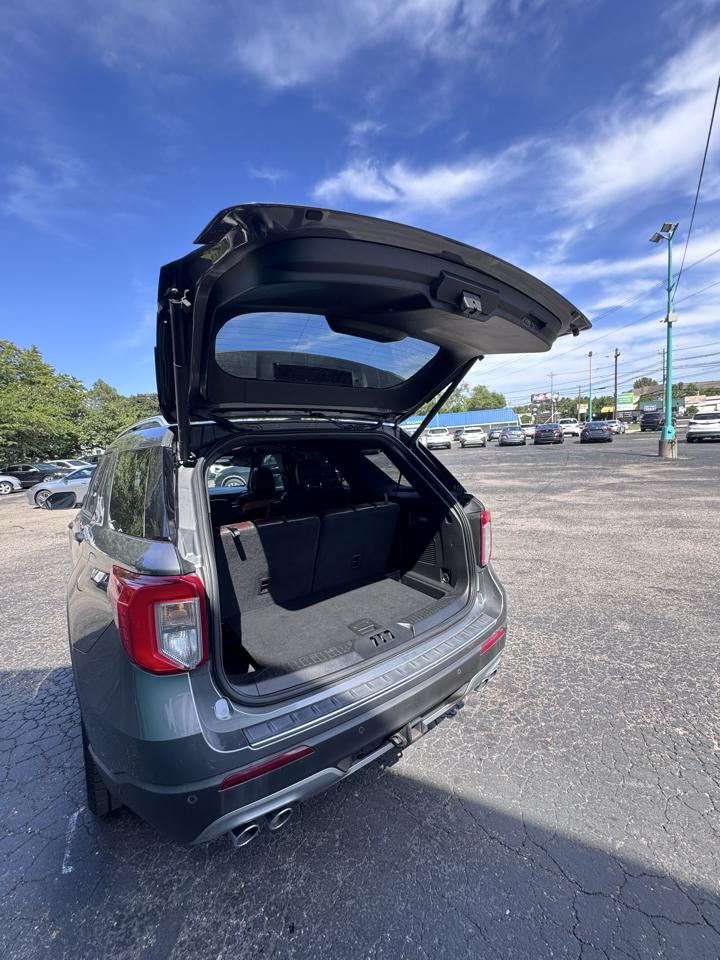 Ford Explorer Platinum 4WD 2021