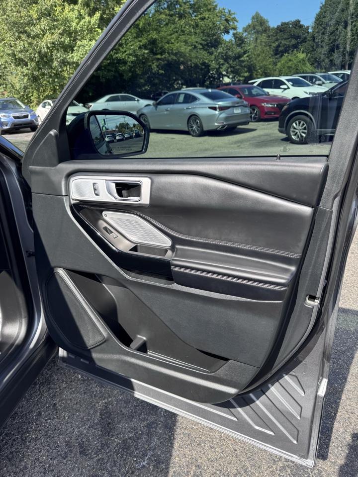 Ford Explorer Platinum 4WD 2021