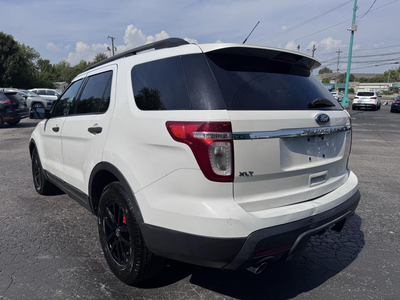 Ford Explorer FWD 4dr Base 2013