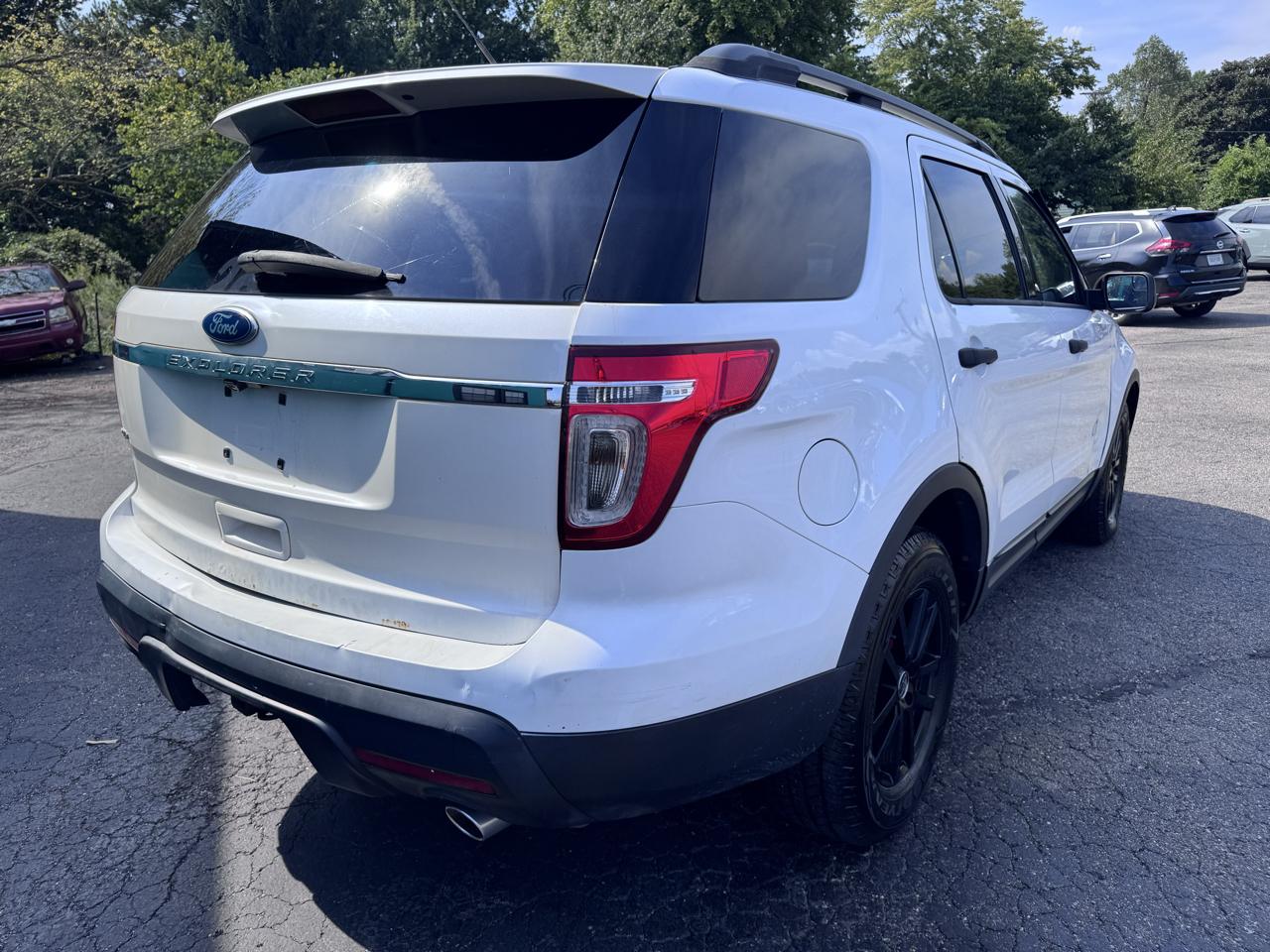 Ford Explorer FWD 4dr Base 2013