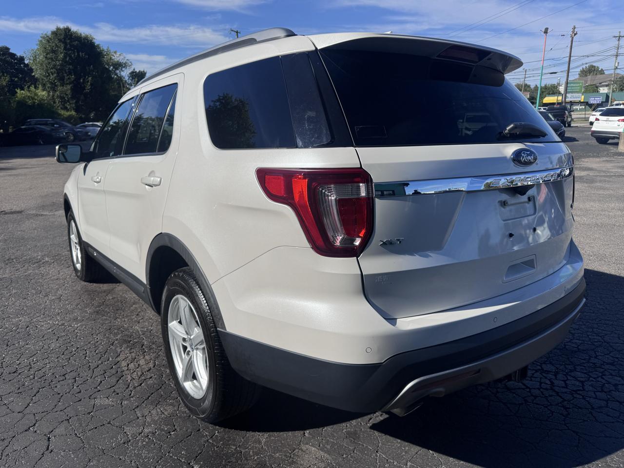 Ford Explorer 4WD 4dr XLT 2016