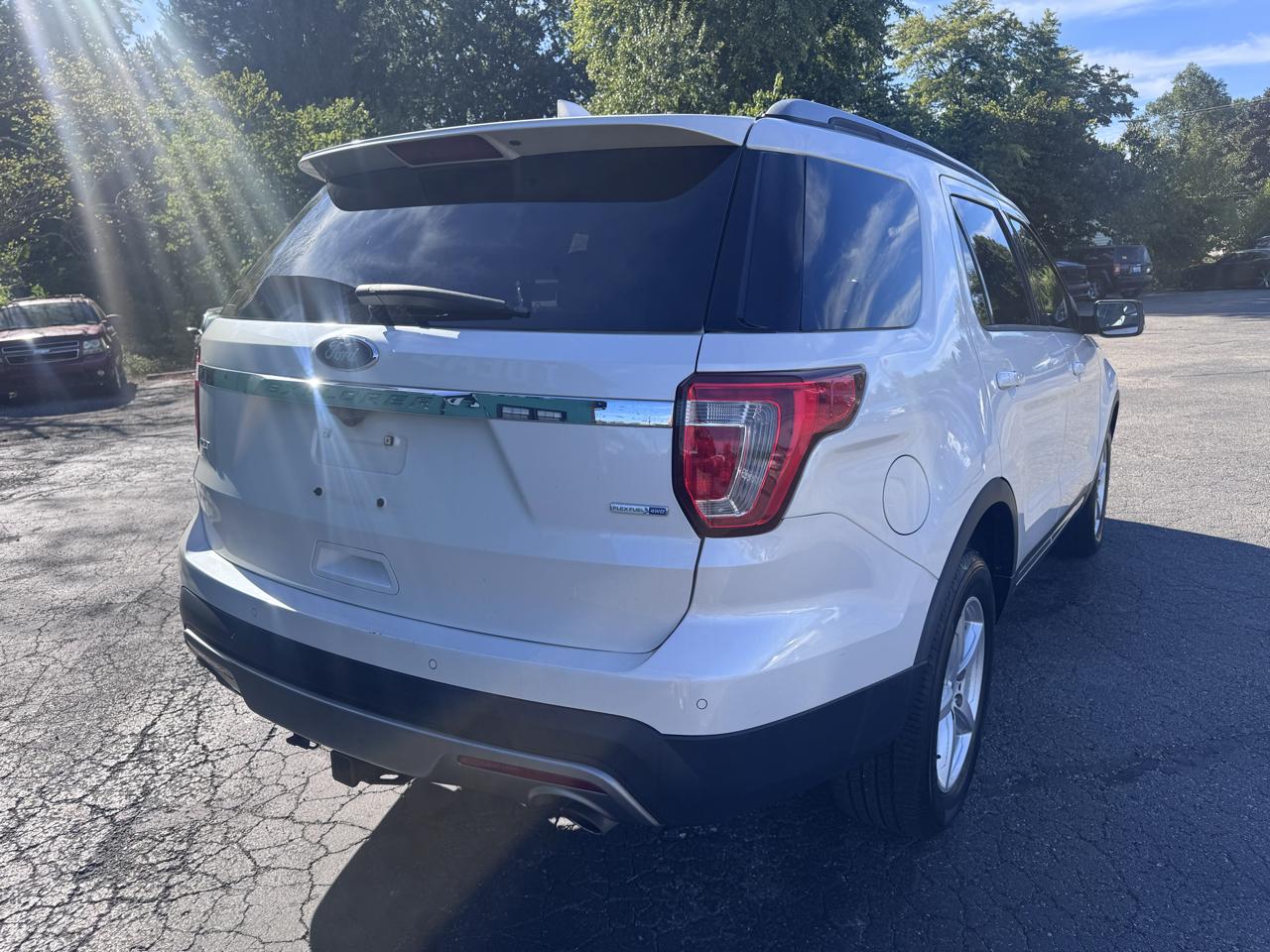 Ford Explorer 4WD 4dr XLT 2016