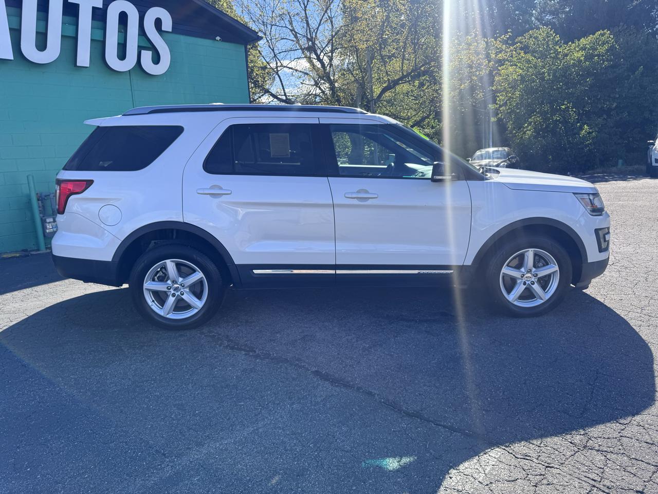 Ford Explorer 4WD 4dr XLT 2016