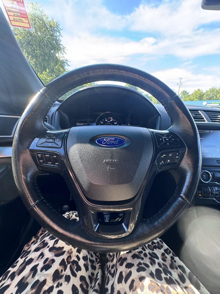 Ford Explorer 4WD 4dr XLT 2016