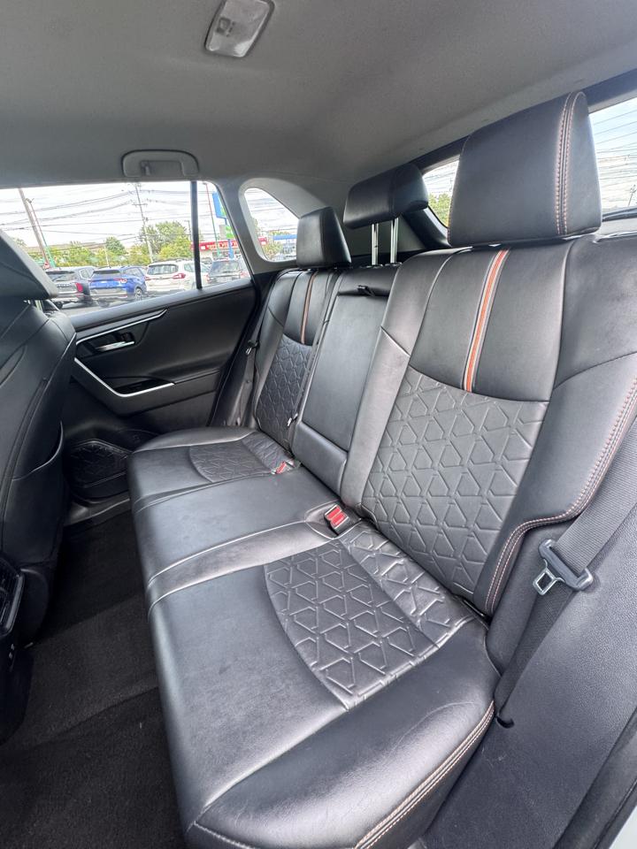 Toyota RAV4 TRD Off Road AWD (Natl) 2021