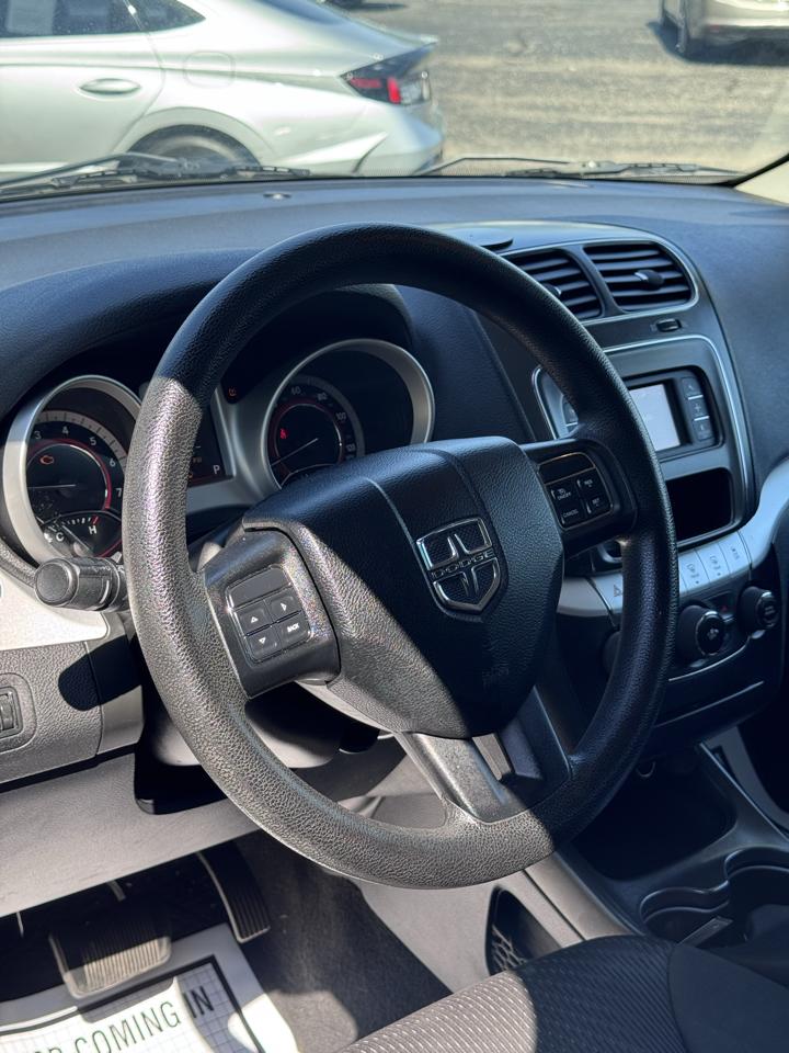 Dodge Journey FWD 4dr SXT 2012