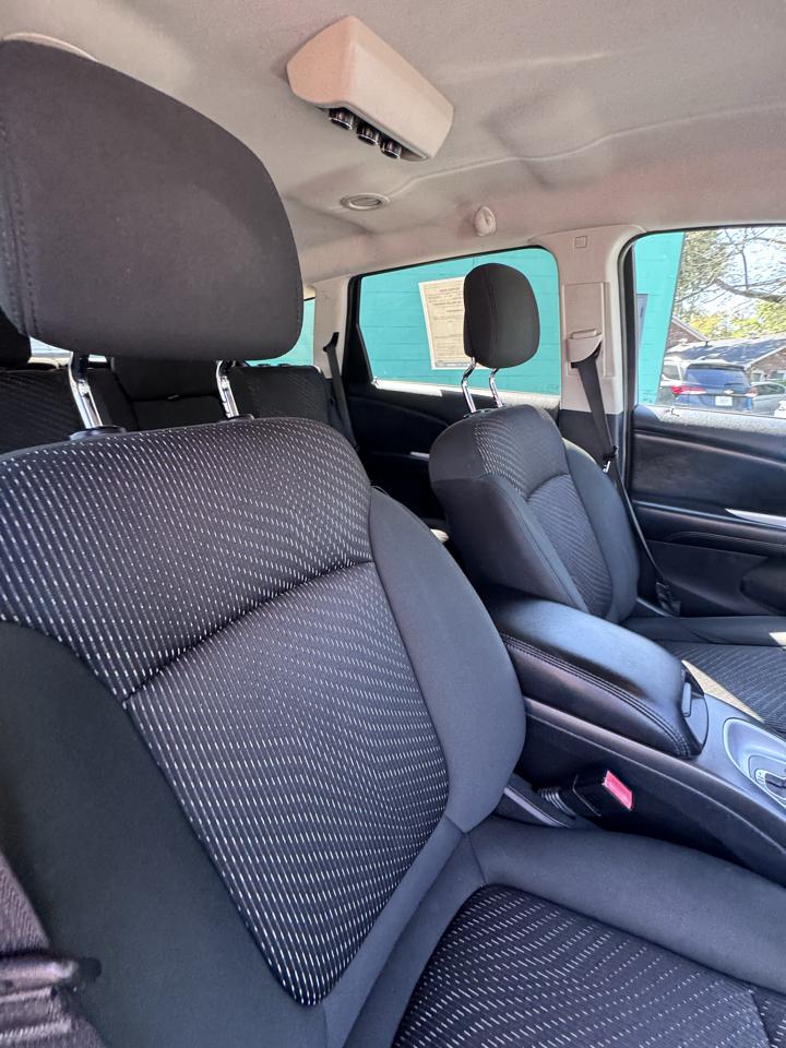 Dodge Journey FWD 4dr SXT 2012