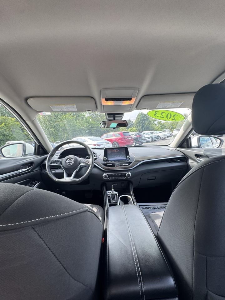 Nissan Altima 2.5 SV Sedan 2023
