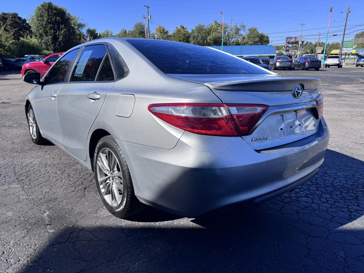 Toyota Camry 4dr Sdn I4 Auto SE w/Special Edition Pkg (Natl) 2016