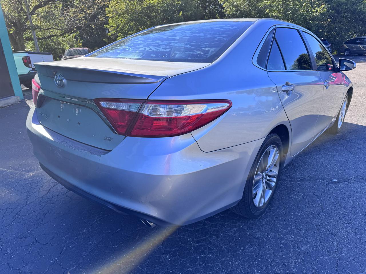 Toyota Camry 4dr Sdn I4 Auto SE w/Special Edition Pkg (Natl) 2016