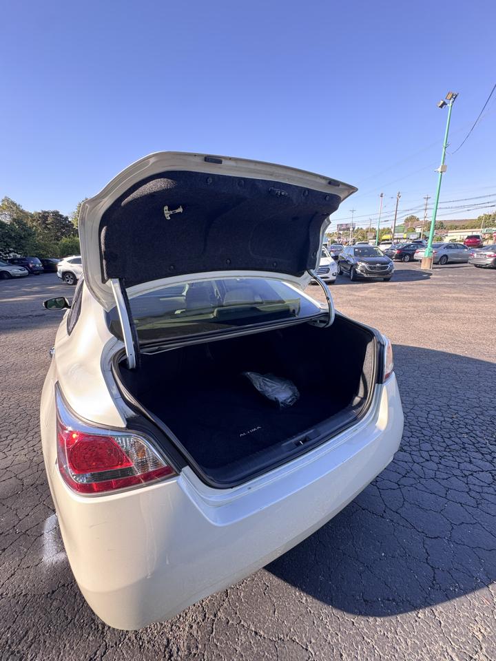 Nissan Altima 4dr Sdn I4 2.5 SL 2015