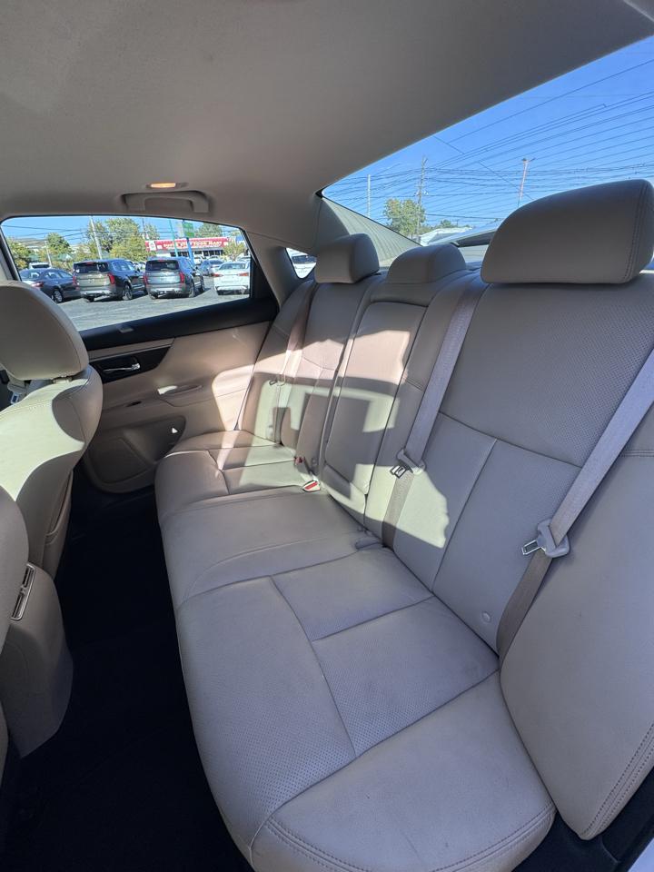 Nissan Altima 4dr Sdn I4 2.5 SL 2015