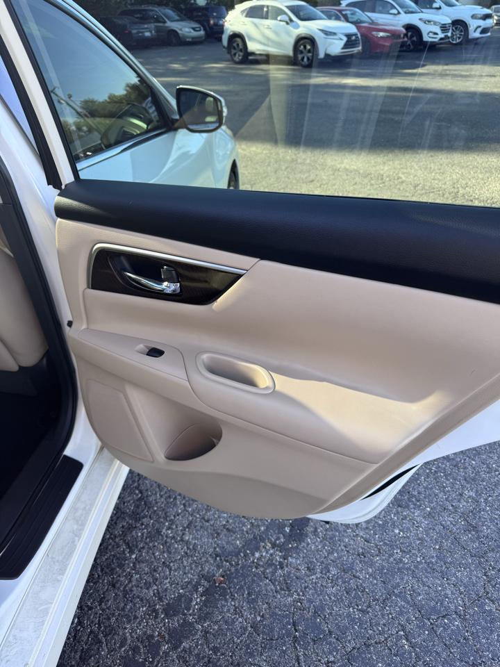 Nissan Altima 4dr Sdn I4 2.5 SL 2015