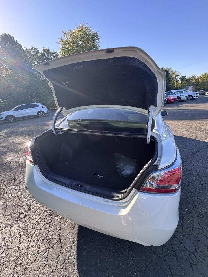 Nissan Altima 4dr Sdn I4 2.5 SL 2015