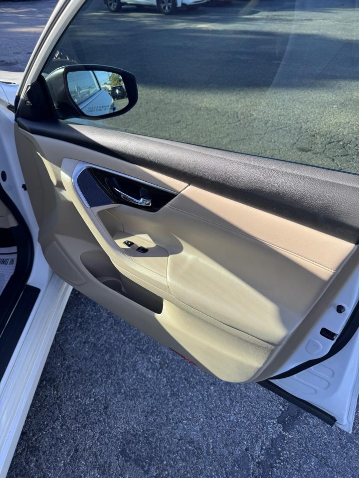 Nissan Altima 4dr Sdn I4 2.5 SL 2015