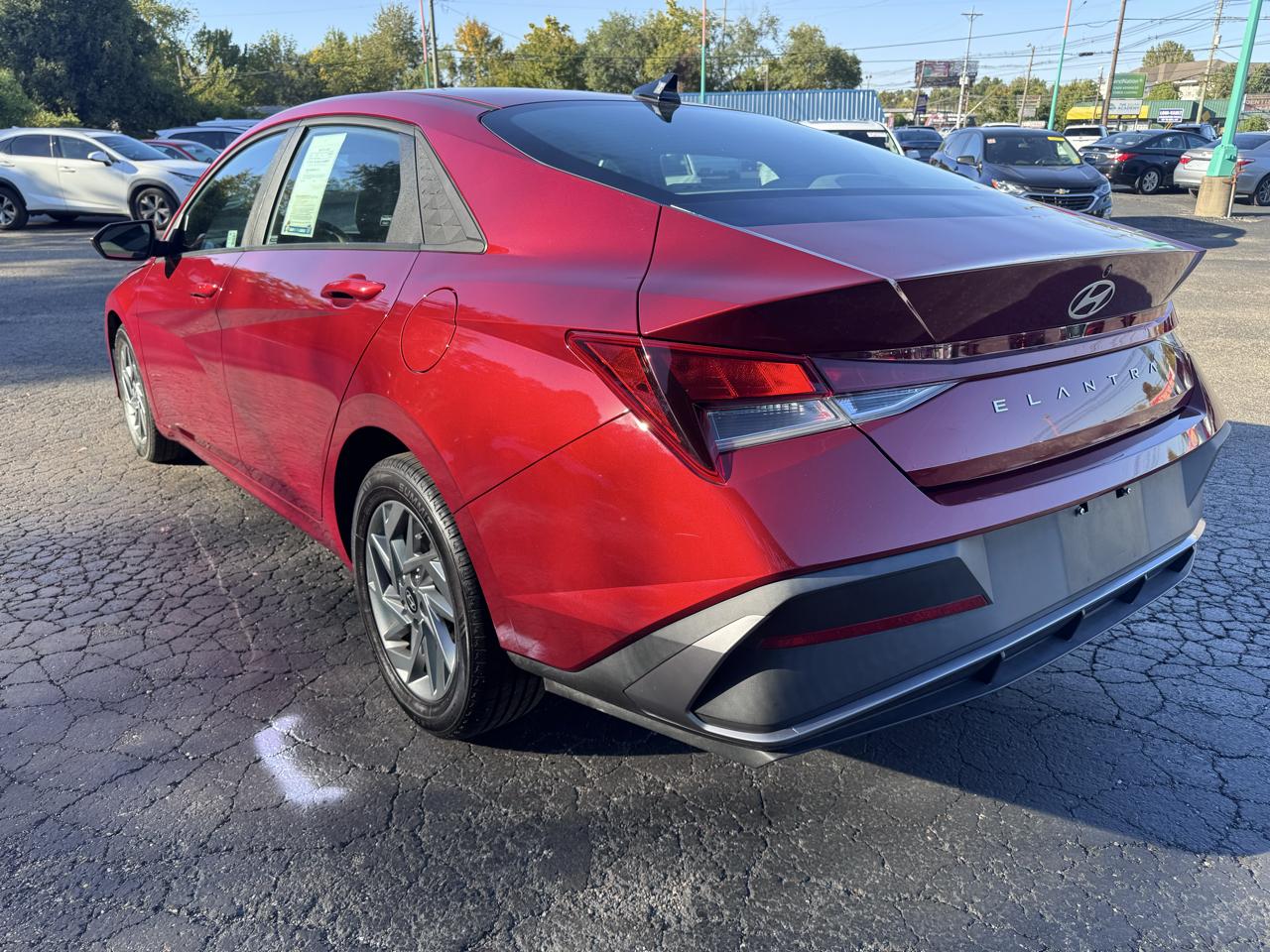 Hyundai Elantra SEL IVT 2024